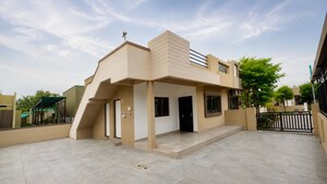 2 BHK Independent House For Rent in Hathijan