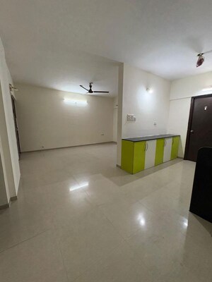 Room in 3 BHK Apartment at Gini Bellissimo, Dhanori – for Rent