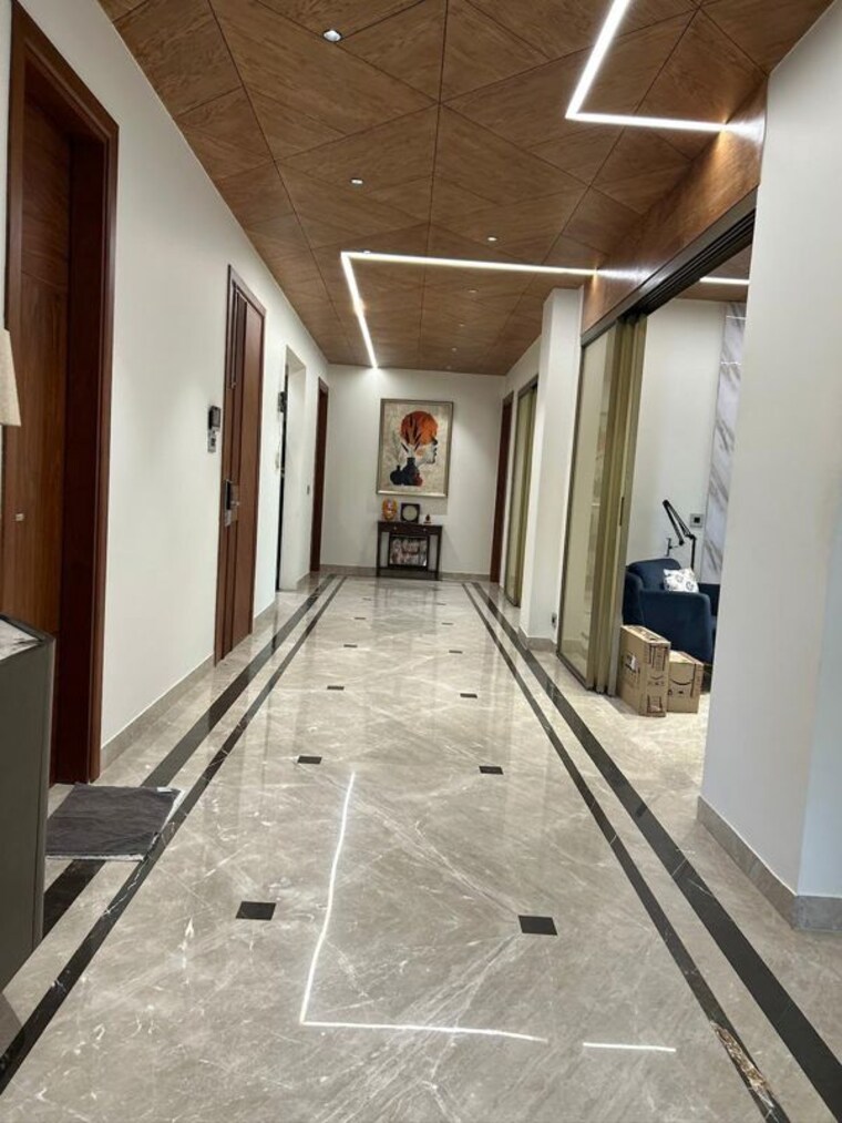 Lobby, suncity-township-gurgaon 4 Bedroom 500 Sq.Ft. Builder Floor In Sector 54 Gurgaon 10464937