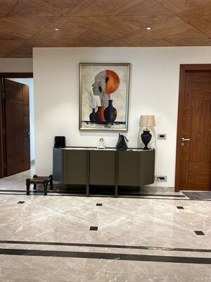 Lobby in 4 BHK Builder Floor at Suncity Township Gurgaon, Sector 54 – for Rent