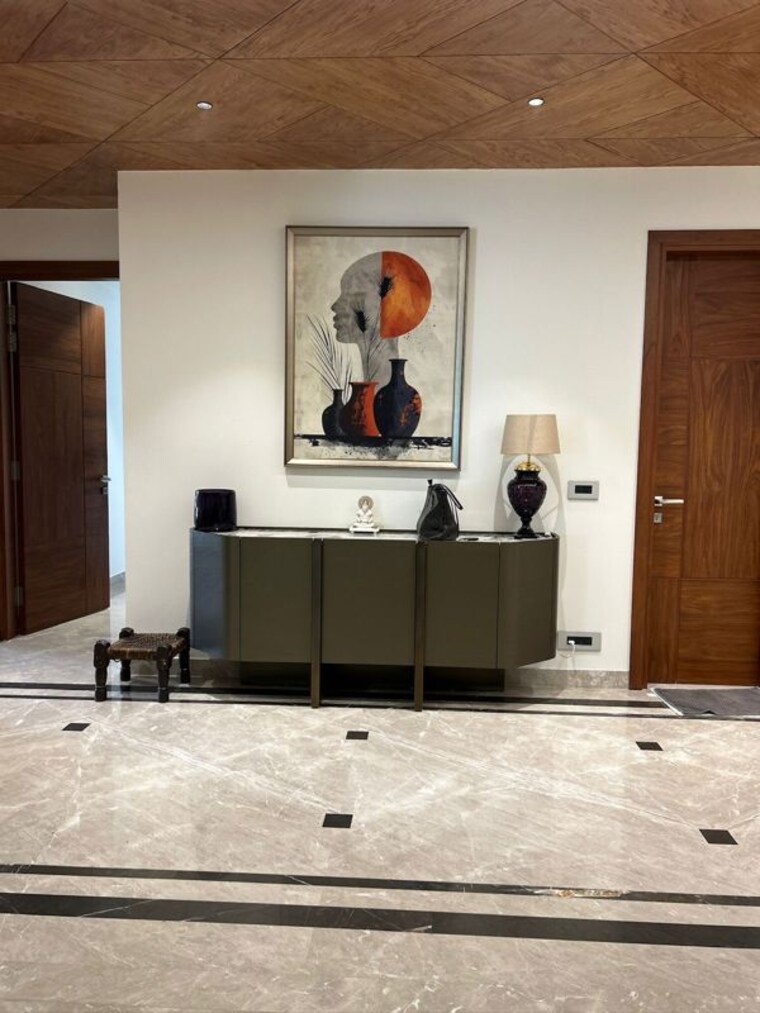 Lobby, suncity-township-gurgaon 4 Bedroom 500 Sq.Ft. Builder Floor In Sector 54 Gurgaon 10464937