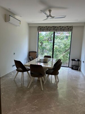 Dining Room in 4 BHK Builder Floor at Suncity Township Gurgaon, Sector 54 – for Rent
