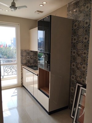 Room in 3 BHK Builder Floor at Sector 82a – for Sale