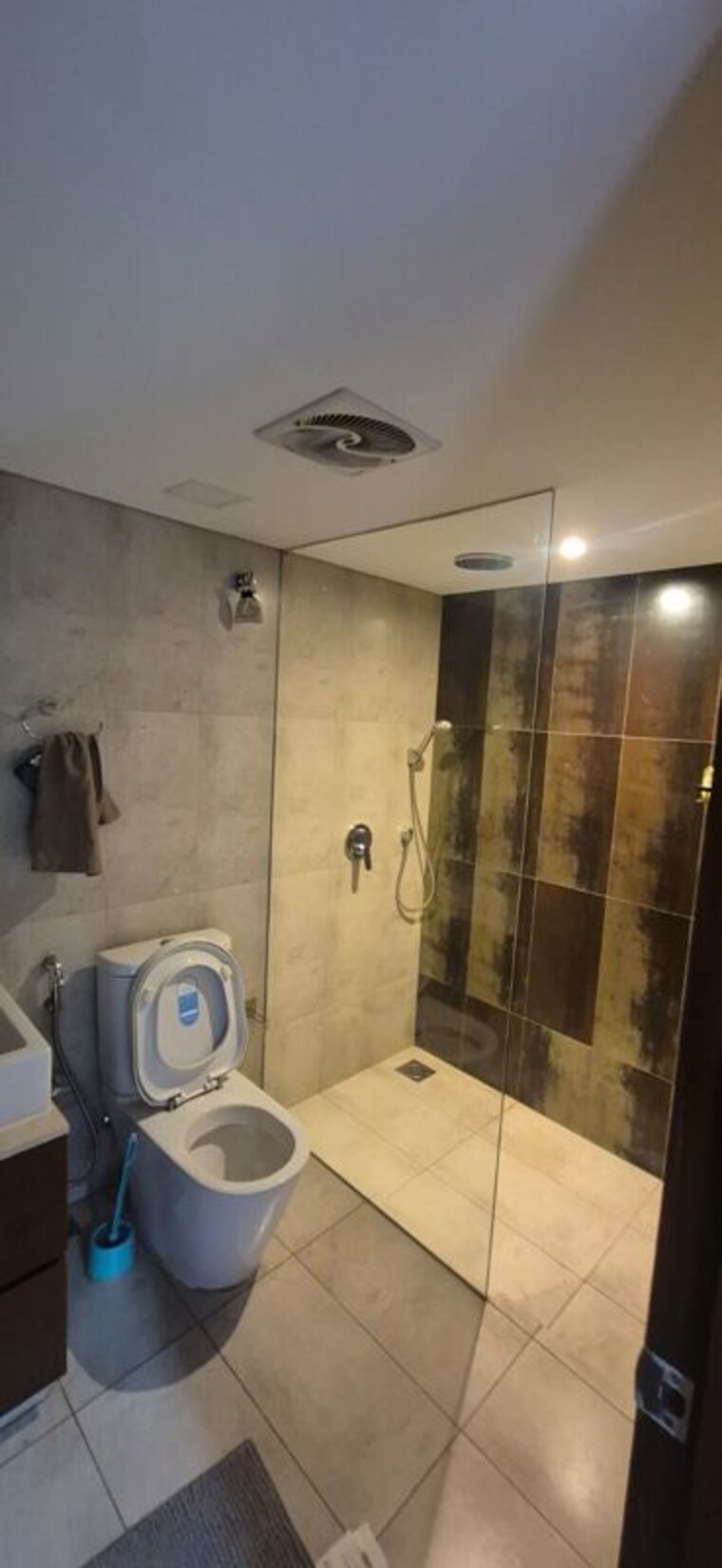 Bathroom, panchshil-eon-waterfront-i 4 Bedroom 2800 Sq.Ft. Apartment In Kharadi Pune 10599027