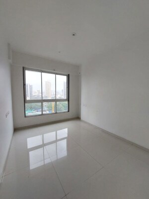 2 BHK Apartment For Sale in Shreeji Atlantis, Malad West