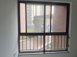 Room in 3 BHK Apartment at Shapoorji Pallonji Joyville Hinjewadi, Hinjewadi – for Rent