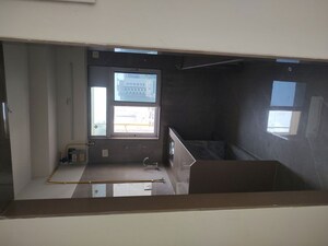 Furnished Amenities in 3 BHK Apartment at Nutan Nagar Building, Borivali West – for Rent