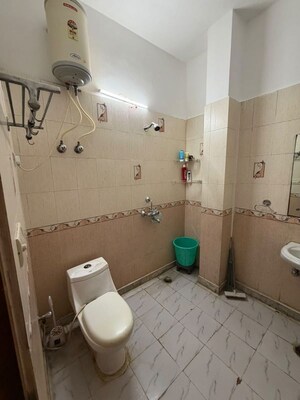 Bathroom in 2.5 BHK Villa at Sector 23 – for Rent