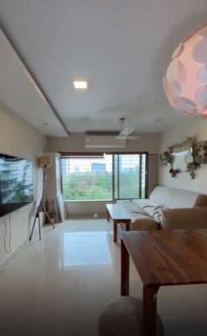 Bedroom in 2 BHK Apartment at Chembur – for Rent