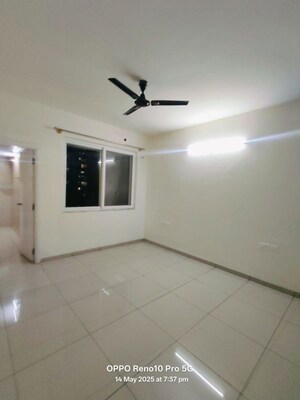 Room in 2 BHK Apartment at Adarsh Greens Phase 2, Kogilu – for Rent