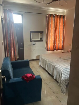 Bedroom in 2 BHK Independent House at Sector 68 – for Rent