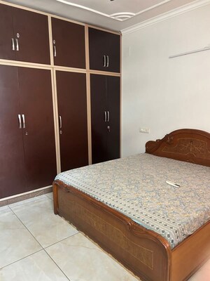 Furnished Amenities in 2 BHK Independent House at Sector 68 – for Rent