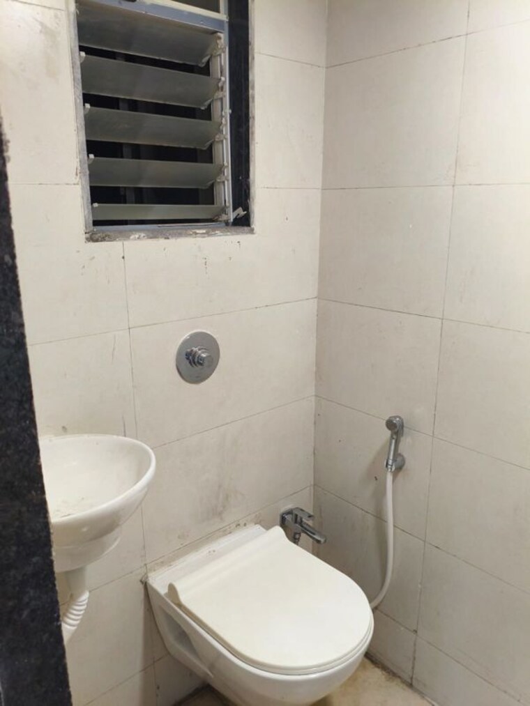 Bathroom, vardhan-heights 1 Bedroom 450 Sq.Ft. Apartment In Chembur Mumbai 10599098