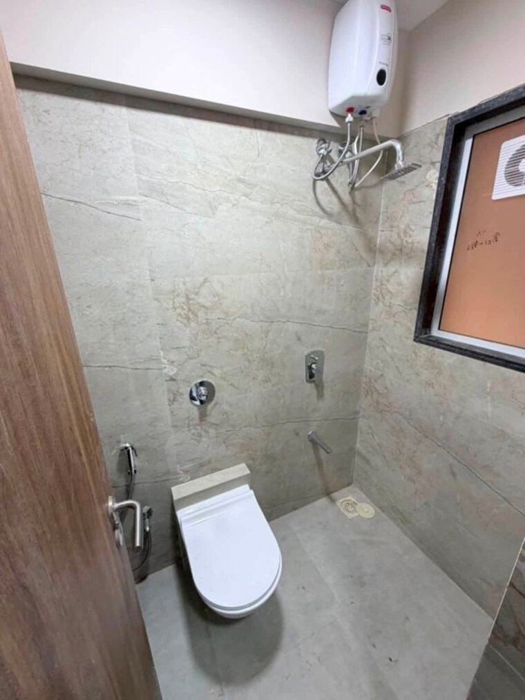 Bathroom, karishma-apartments-khar-west 2 Bedroom 1000 Sq.Ft. Apartment In Khar West Mumbai 10599096