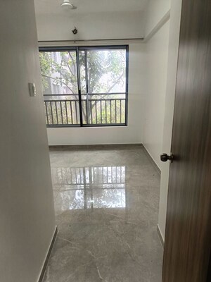 Bedroom in 2.5 BHK Apartment at Chembur – for Rent