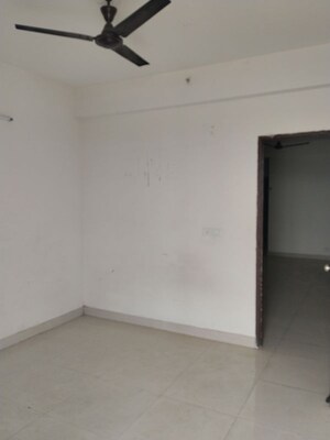Room in 2 BHK Apartment at Signature Global The Roselia, Sector 95a – for Sale