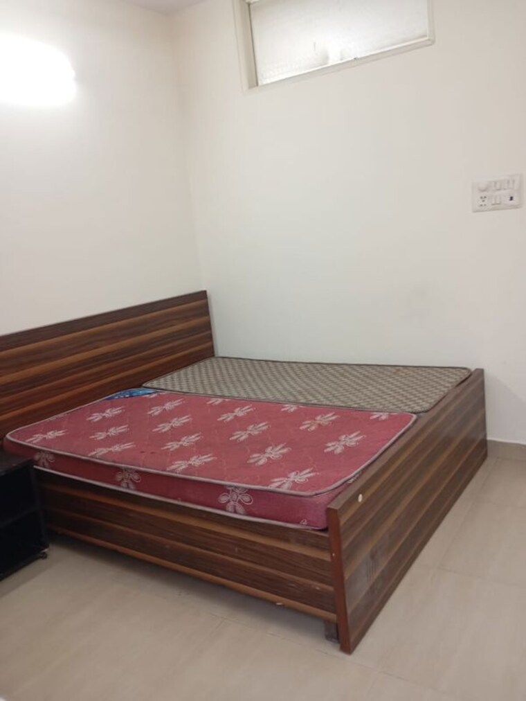 Bedroom, east of kailash 1 Bedroom 700 Sq.Ft. Builder Floor In East Of Kailash Delhi 10599117