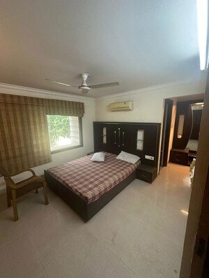 Bedroom in 2 BHK Apartment at Pakhowal Road – for Rent