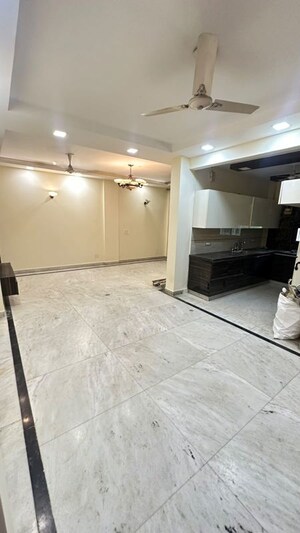 Room in 3 BHK Builder Floor at East Of Kailash – for Rent