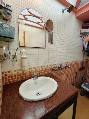 Bathroom in 3 BHK Apartment at Sindhi Society, Chembur – for Sale