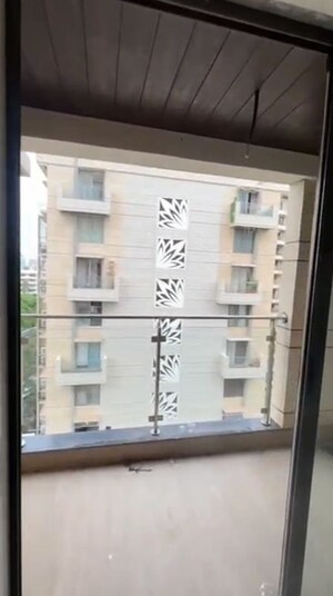 Balcony in 3 BHK Apartment at Chembur – for Rent