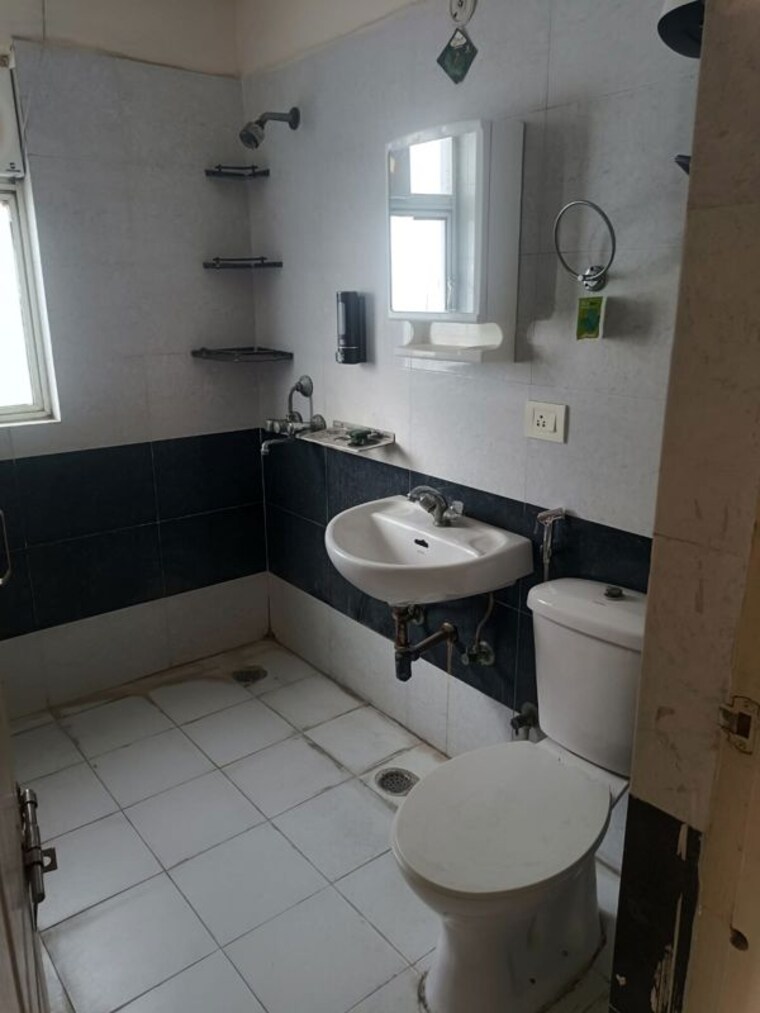 Team Area, maxblis-white-house 2.5 Bedroom 1075 Sq.Ft. Apartment In Sector 75 Noida 10599163