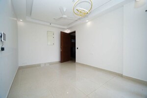 Room in 2 BHK Apartment at Shahpur Bamheta – for Sale
