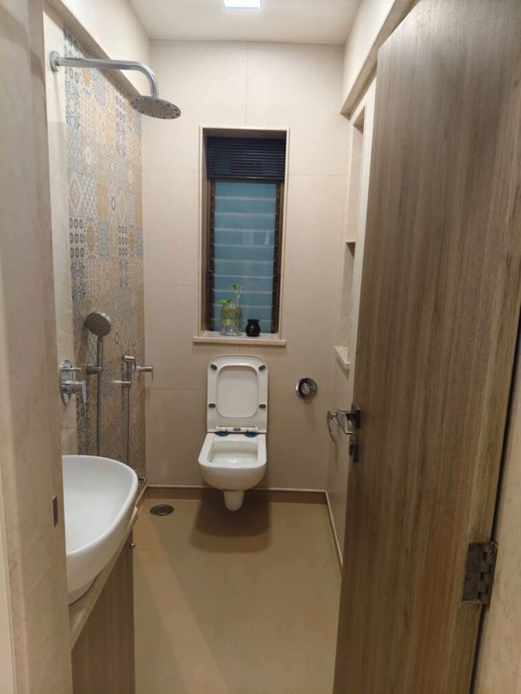 Bathroom, anjali-chs-varsova 2 Bedroom 700 Sq.Ft. Apartment In Versova Mumbai 10599171
