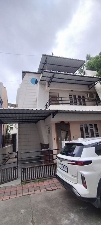 4 BHK + Store Room Villa For Sale in Vardan KPM Terra prime in Piplod, Surat