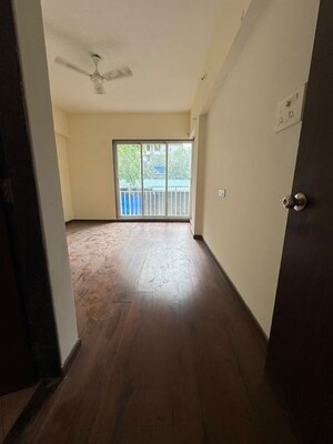 Bedroom in 3 BHK Apartment at Chembur – for Rent