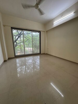 Living Room in 3 BHK Apartment at Chembur – for Rent