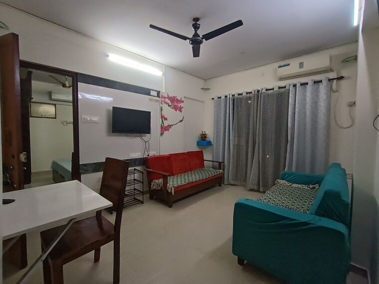 Living Room, ic colony 2 Bedroom 650 Sq.Ft. Apartment In Ic Colony Mumbai 10599195