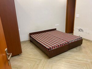 Bedroom in 2.5 BHK Builder Floor at Sector 52 – for Rent