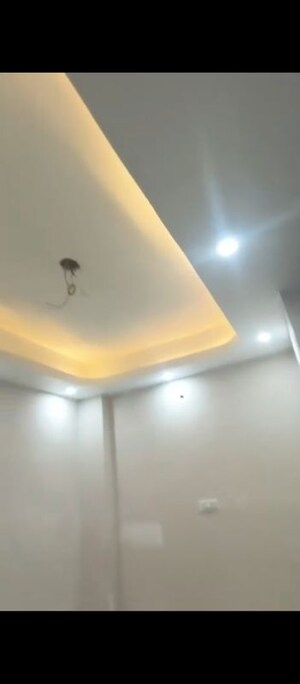 Furnished Amenities in 1 BHK Builder Floor at Aarya Apartment Sarfabad, Sarfabad Village – for Sale