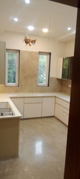 3 BHK 1750 Sq.Ft. Apartment in Parker White Lily