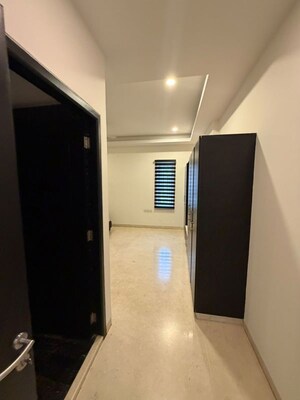 Furnished Amenities in 4 BHK Villa at Lavelle Road – for Rent