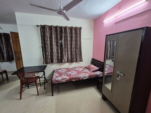 Bedroom in  Pg at Vashi – for Rent