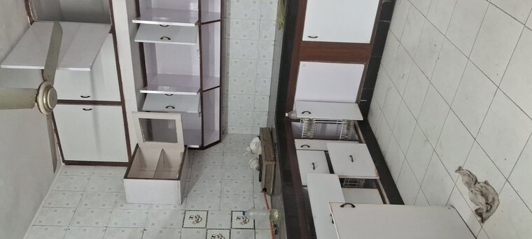 Kitchen, sarita vihar 2.5 Bedroom 1400 Sq.Ft. Apartment In Sarita Vihar Delhi 10599282