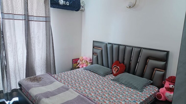 Bedroom, parker-white-lily 2 Bedroom 1350 Sq.Ft. Apartment In Sector 8 Sonipat 10599287