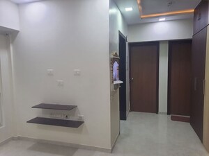 Room in 1 BHK Apartment at Lodha Amara, Kolshet Road – for Rent