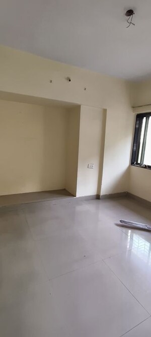 Room in 1 BHK Apartment at Haware Estate, Kasarvadavali – for Rent