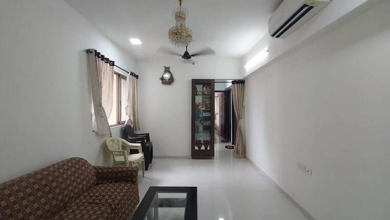 Living Room, lodha-splendora 1 Bedroom 550 Sq.Ft. Apartment In Ghodbunder Road Thane 10599350