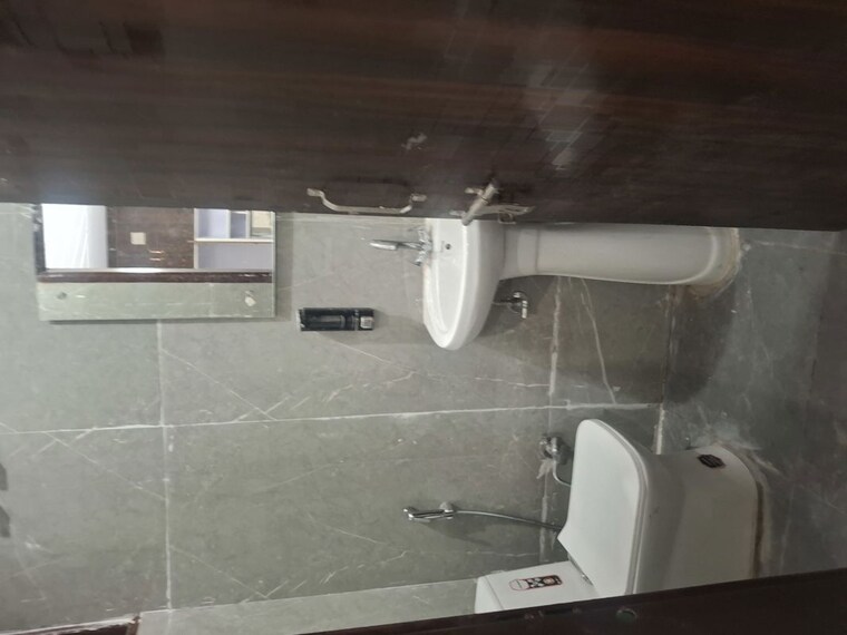 Bathroom, sector 40 1 Bedroom 280 Sq.Ft. Builder Floor In Sector 40 Gurgaon 10599358