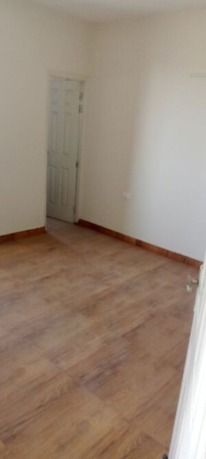 Room in 2 BHK Apartment at Parker White Lily, Sector 8 – for Sale
