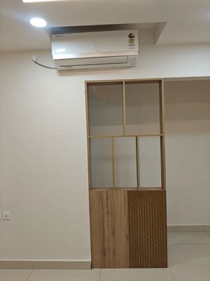 Room in 3 BHK Apartment at INDIS Viva City, Kondapur – for Rent