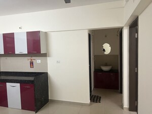 2 BHK Apartment For Rent in Mantra 29 Gold Coast, Tingre Nagar