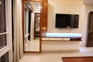 Bedroom in 2 BHK Apartment at Indiabulls Blu, Worli – for Rent