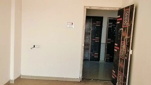 Room in  Apartment at Shirdhon – for Sale