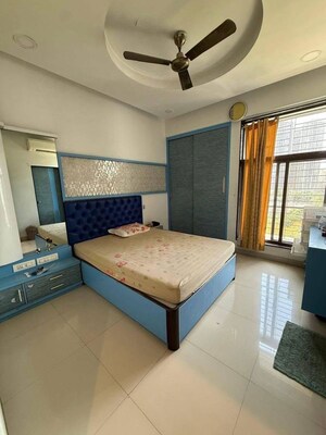 Bedroom in 3.5 BHK Apartment at Indiabulls One Indiabulls, Pokhran Road No Two – for Rent