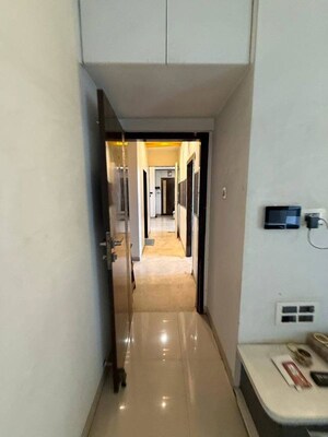 Building Lobby in 3.5 BHK Apartment at Indiabulls One Indiabulls, Pokhran Road No Two – for Rent